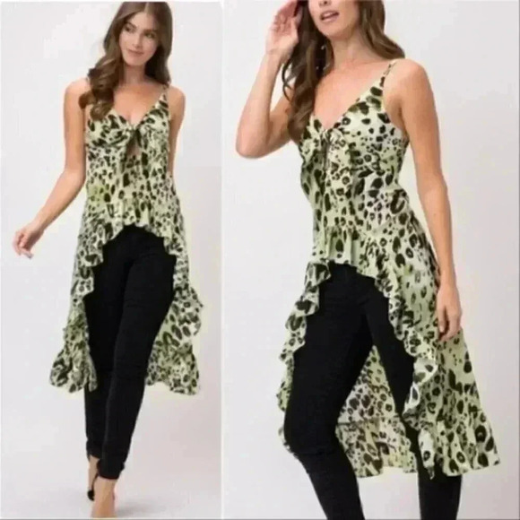 Animal Print Top - Picture 1 of 3